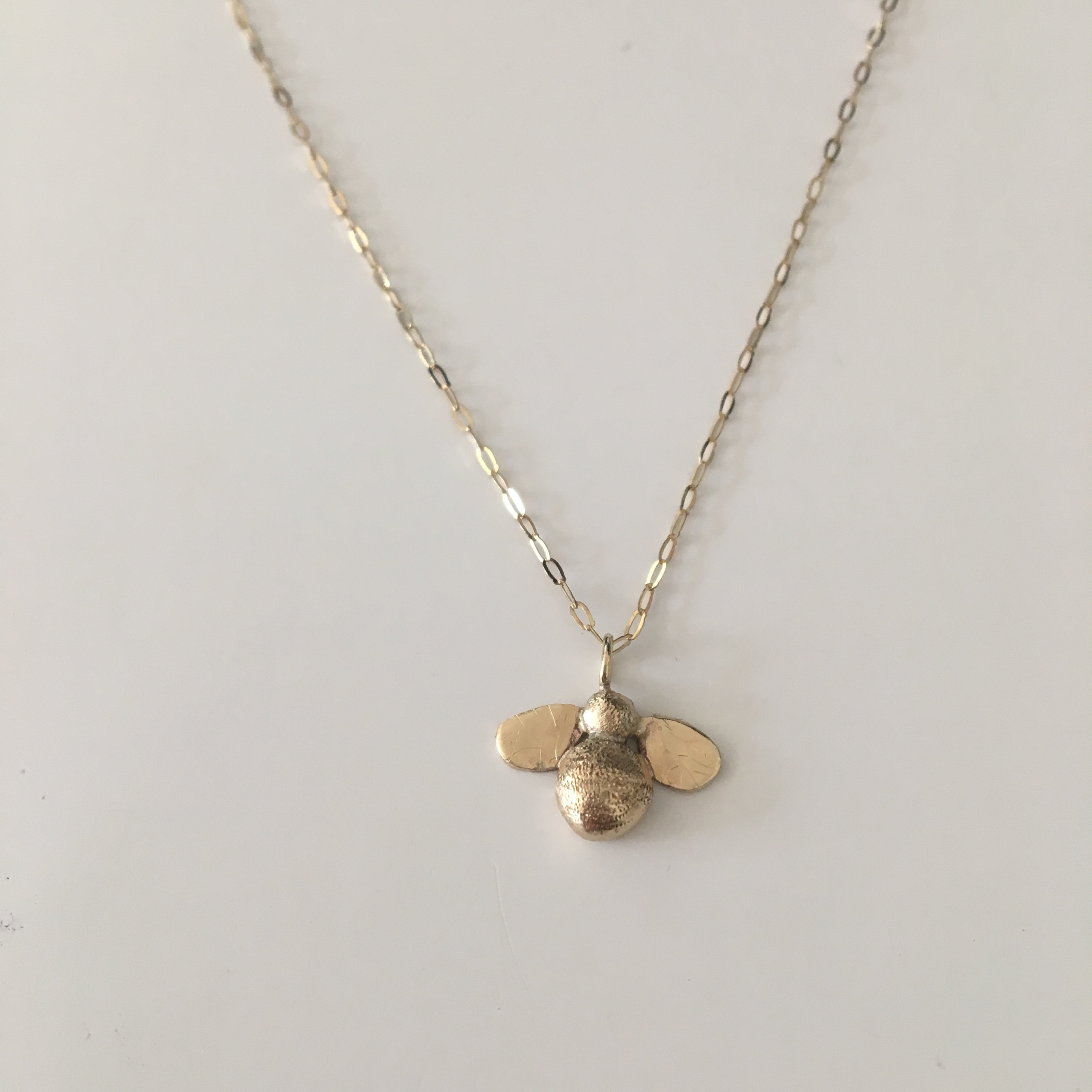 9ct Gold BUMBLEBEE BEE PENDANT NECKLACE